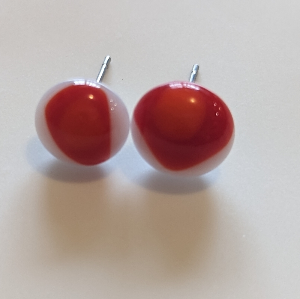 Artisan hand crafted handmade fused glass stud earrings nickel free 1 cm wide.